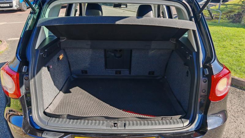 Used Volkswagen Tiguan 2010 for sale - 77935021: Photo 16