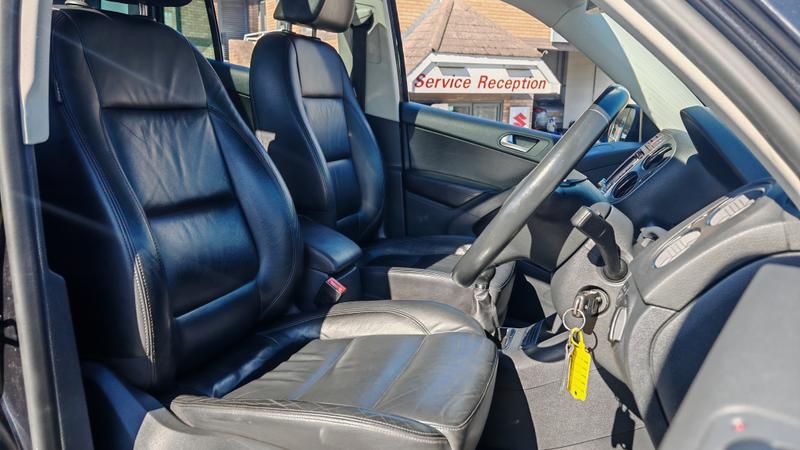 Used Volkswagen Tiguan 2010 for sale - 77935021: Photo 9