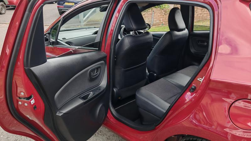 Used Toyota Yaris 2017 for sale - 76847425: Photo 18