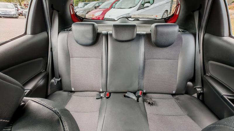 Used Toyota Yaris 2017 for sale - 76847425: Photo 23