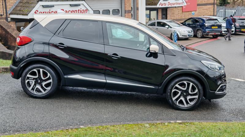 Used Renault Captur 2015 for sale - 77258478: Photo 2