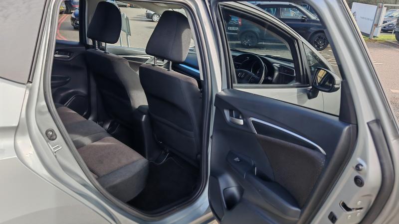 Used Honda Jazz 2016 for sale - 77918757: Photo 12