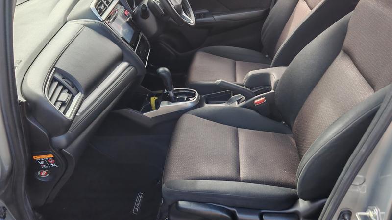 Used Honda Jazz 2016 for sale - 77918757: Photo 18