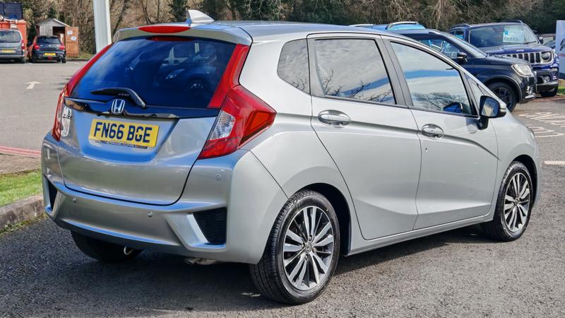 Used Honda Jazz 2016 for sale - 77918757: Photo 3