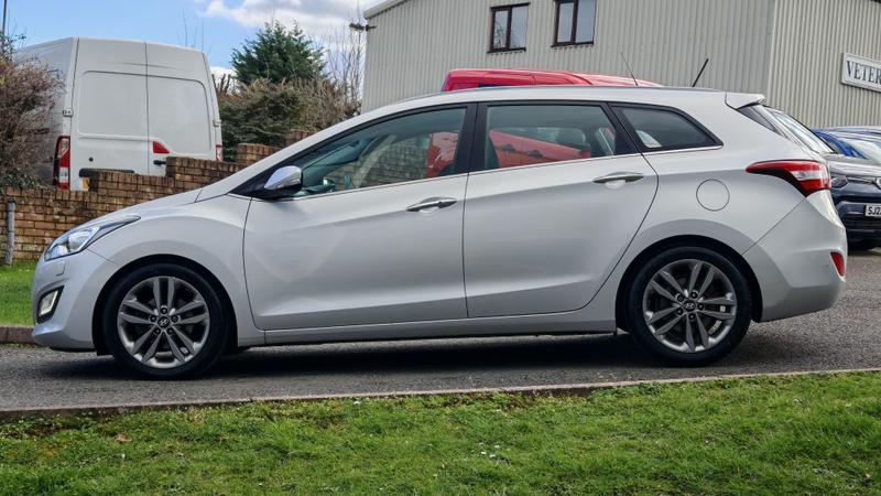 Used Hyundai i30 2016 for sale - 77890410: Photo 5