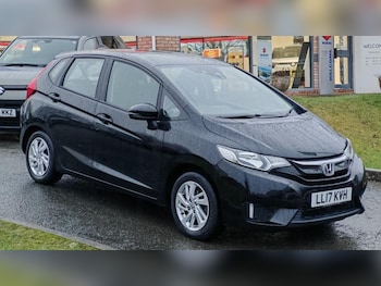Used Honda Jazz 2017 for sale - 77211006: Photo
