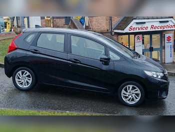 Used Honda Jazz 2017 for sale - 77211006: Photo