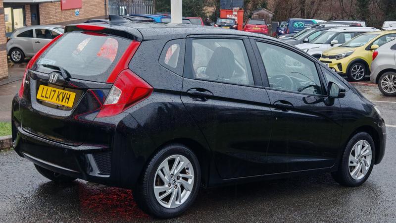 Used Honda Jazz 2017 for sale - 77211006: Photo 4