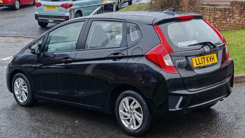 Used Honda Jazz 2017 for sale - 77211006: Photo 5