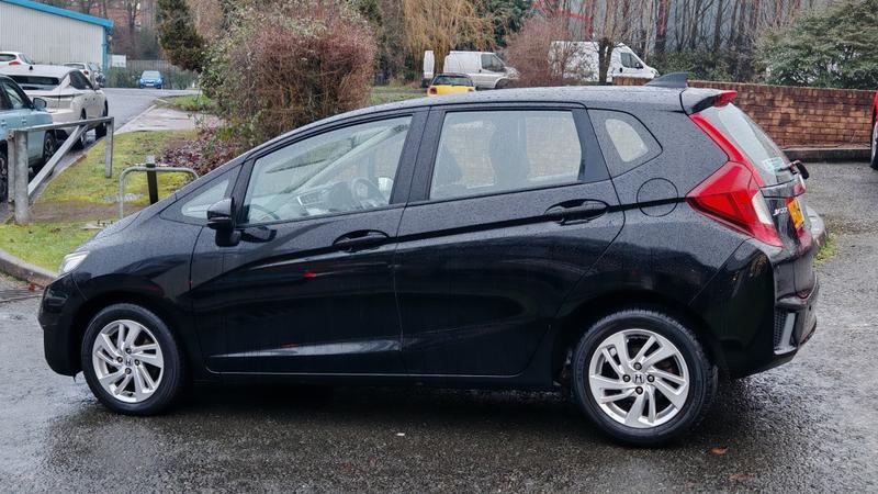 Used Honda Jazz 2017 for sale - 77211006: Photo 6