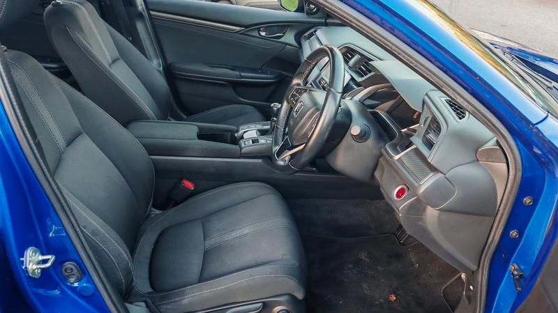 Used Honda Civic 2018 for sale - 76631386: Photo 10