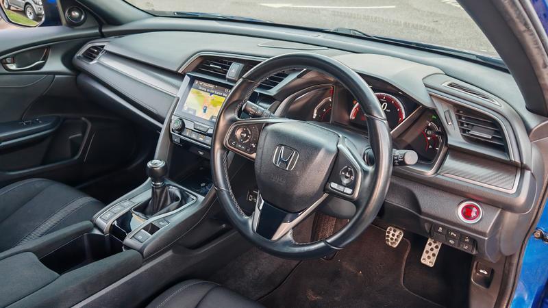 Used Honda Civic 2018 for sale - 76631386: Photo 11