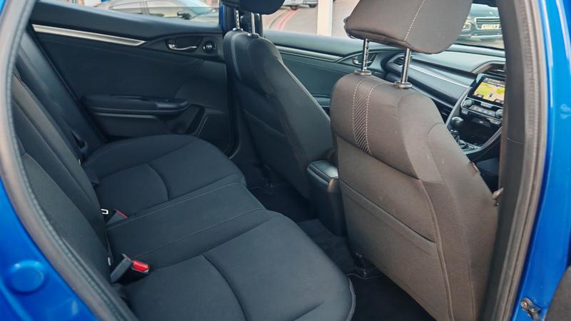 Used Honda Civic 2018 for sale - 76631386: Photo 14