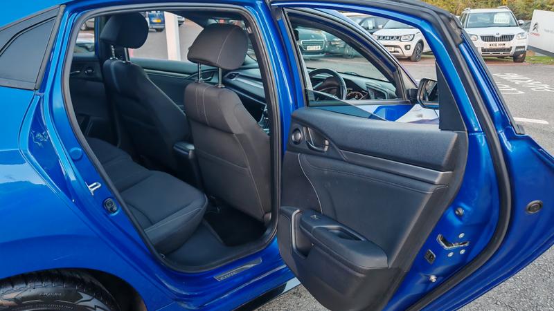 Used Honda Civic 2018 for sale - 76631386: Photo 15