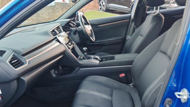 Used Honda Civic 2018 for sale - 76631386: Photo 22