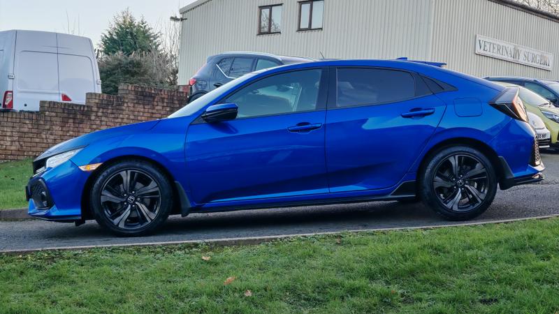 Used Honda Civic 2018 for sale - 76631386: Photo 6