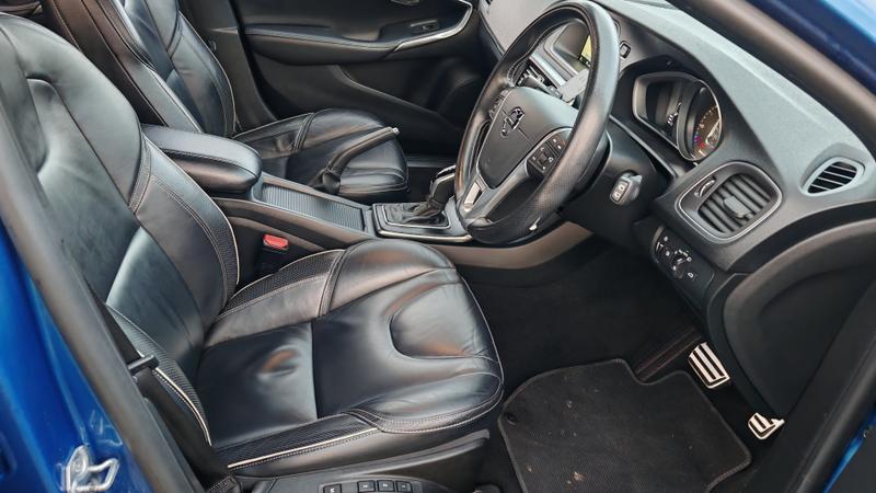 Used Volvo V40 2016 for sale - 76984761: Photo 10