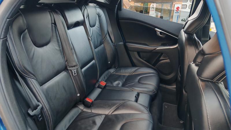 Used Volvo V40 2016 for sale - 76984761: Photo 13