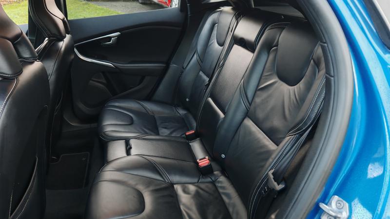 Used Volvo V40 2016 for sale - 76984761: Photo 17