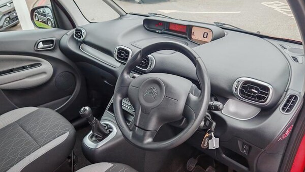 Used Citroen C3 Picasso 2015 for sale - 76277175: Photo 11