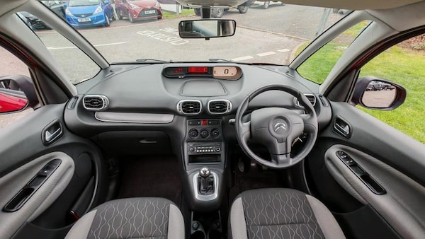 Used Citroen C3 Picasso 2015 for sale - 76277175: Photo 24