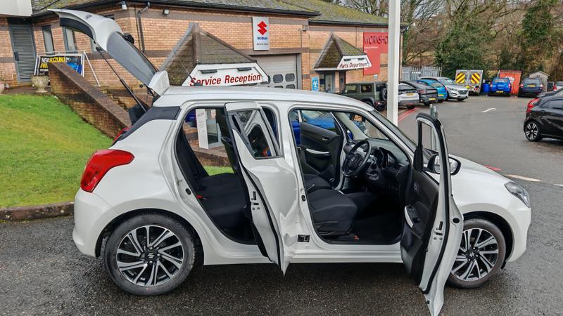 Used Suzuki Swift 2021 for sale - 77532683: Photo 4