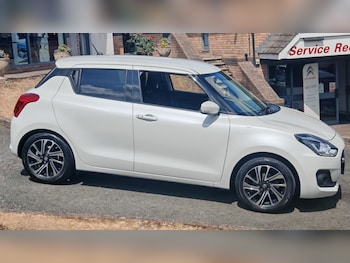 Used Suzuki Swift 2023 for sale - 79367201: Photo