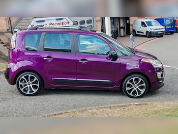 Used Citroen C3 Picasso 2017 for sale - 75598697: Photo