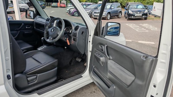 Used Suzuki Jimny 2015 for sale - 75667746: Photo 11