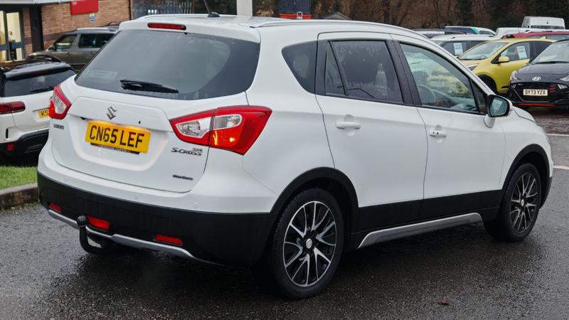 Used Suzuki SX4 S-Cross 2015 for sale - 77138366: Photo 4