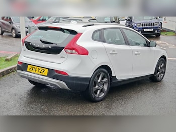 Used Volvo V40 Cross Country 2014 for sale - 77435153: Photo
