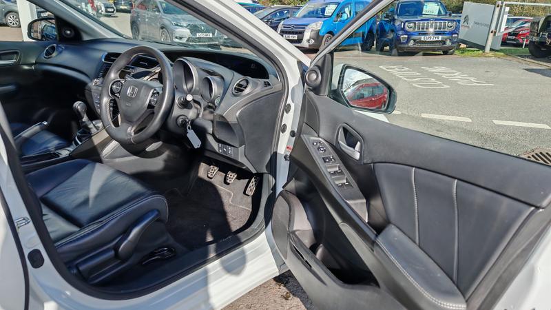 Used Honda Civic 2014 for sale - 77834473: Photo 8