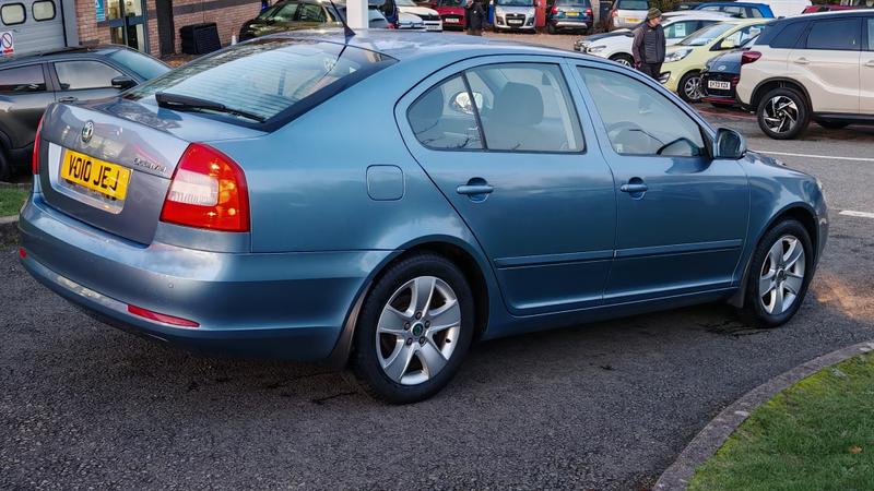 Used Skoda Octavia 2010 for sale - 76647111: Photo 3