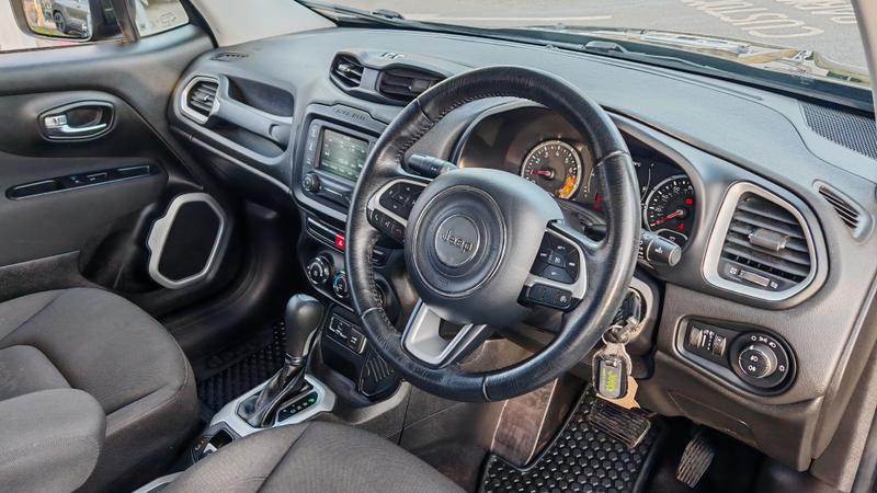 Used Jeep Renegade 2016 for sale - 77128233: Photo 11