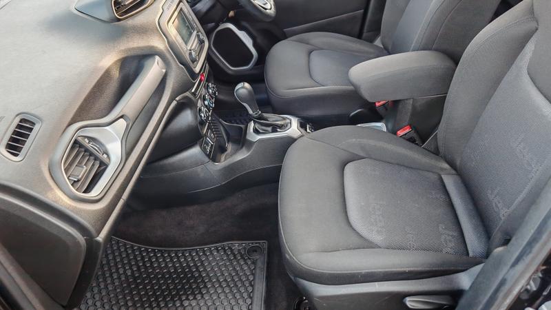 Used Jeep Renegade 2016 for sale - 77128233: Photo 21