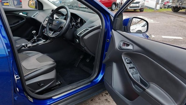 Used Ford Focus 2017 for sale - 73495698: Photo 12