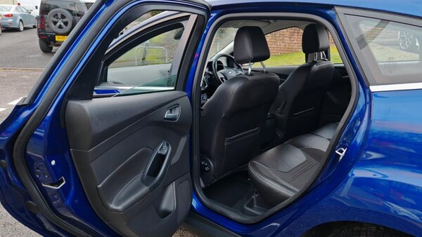 Used Ford Focus 2017 for sale - 73495698: Photo 19