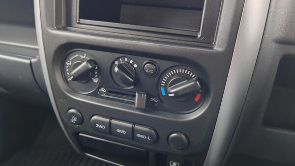 Used Suzuki Jimny 2016 for sale - 76161932: Photo 23