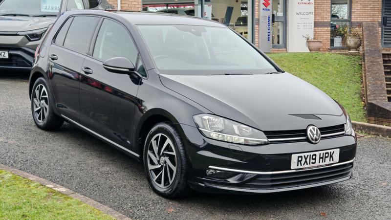 Used Volkswagen Golf 2019 for sale - 76957149: Photo 1