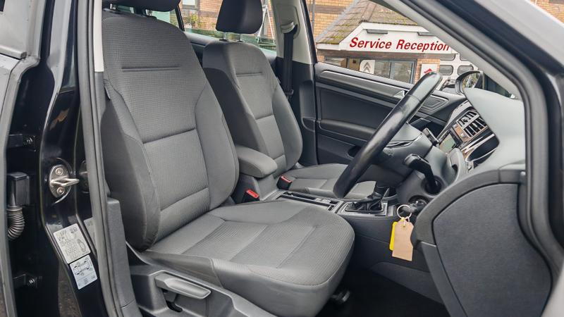 Used Volkswagen Golf 2019 for sale - 76957149: Photo 9