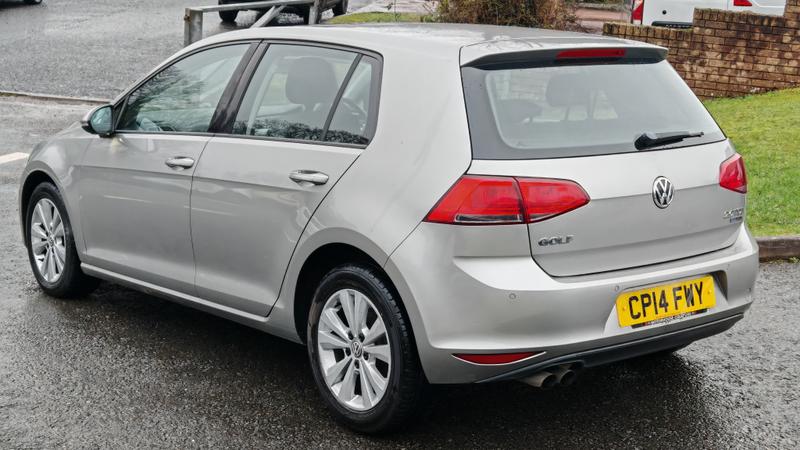 Used Volkswagen Golf 2014 for sale - 77981330: Photo 3