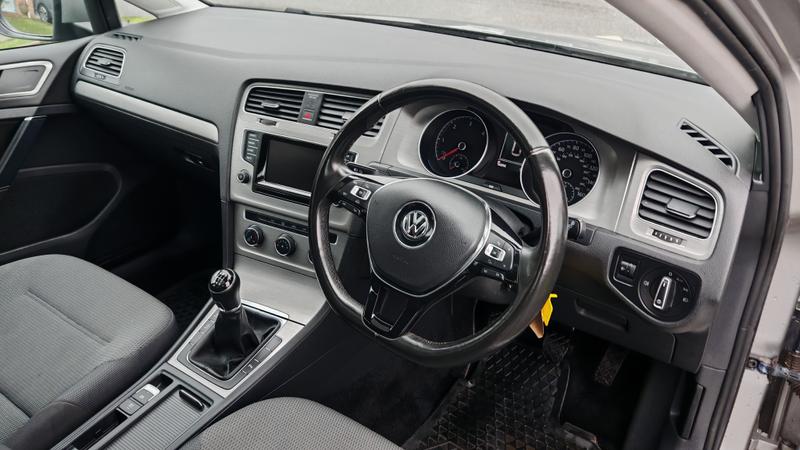 Used Volkswagen Golf 2014 for sale - 77981330: Photo 6