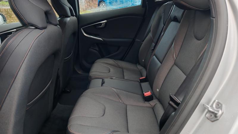 Used Volvo V40 2017 for sale - 77462479: Photo 12