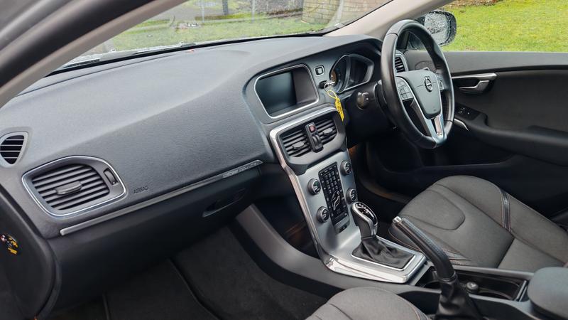 Used Volvo V40 2017 for sale - 77462479: Photo 14