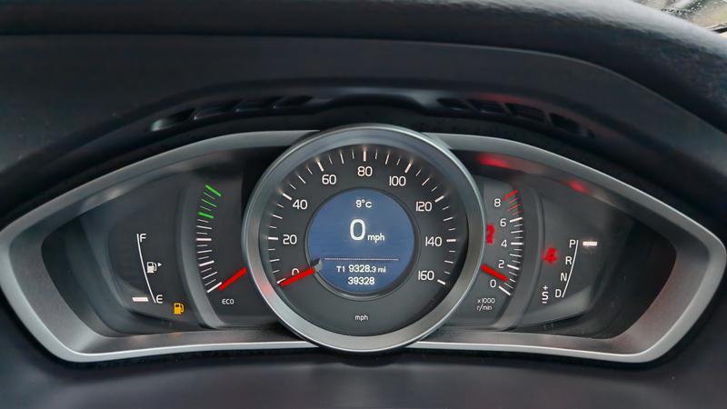 Used Volvo V40 2017 for sale - 77462479: Photo 15