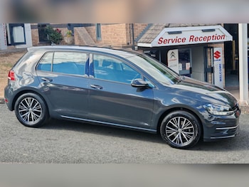 Used Volkswagen Golf 2018 for sale - 79421085: Photo