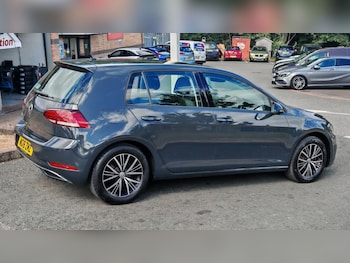 Used Volkswagen Golf 2018 for sale - 79421085: Photo