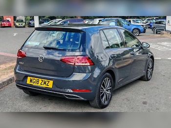 Used Volkswagen Golf 2018 for sale - 79421085: Photo