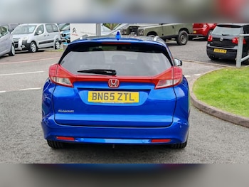 Used Honda Civic 2015 for sale - 76079732: Photo
