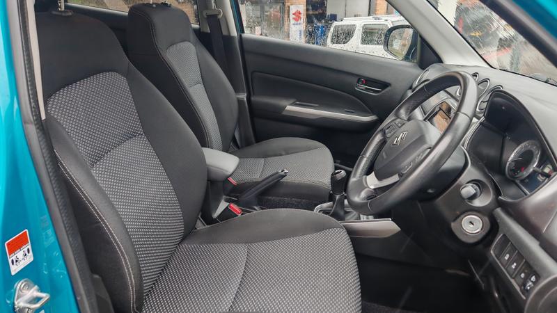 Used Mercedes-Benz C-Class 2019 for sale - 76161995: Photo 2